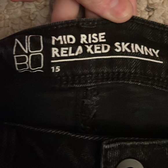 Junior black jeans with rips size 15 stretchy mid rise - Picture 2 of 3